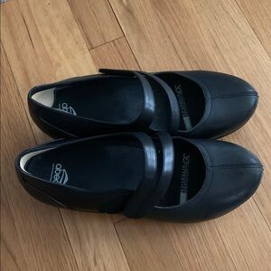 Abeo Bronze Mary Jane Shoes with Molded Heel, 9